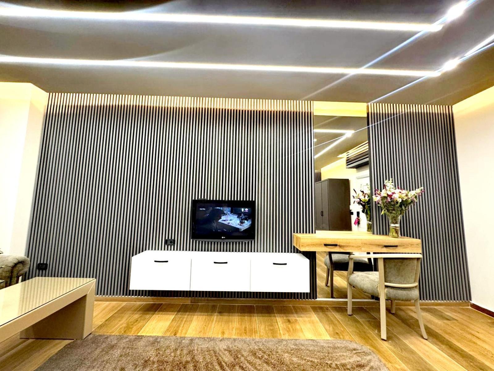 Queens Suite Hotel Beirut Exterior photo