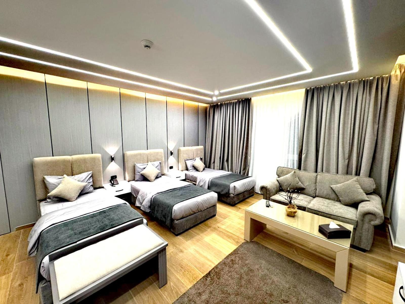 Queens Suite Hotel Beirut Exterior photo
