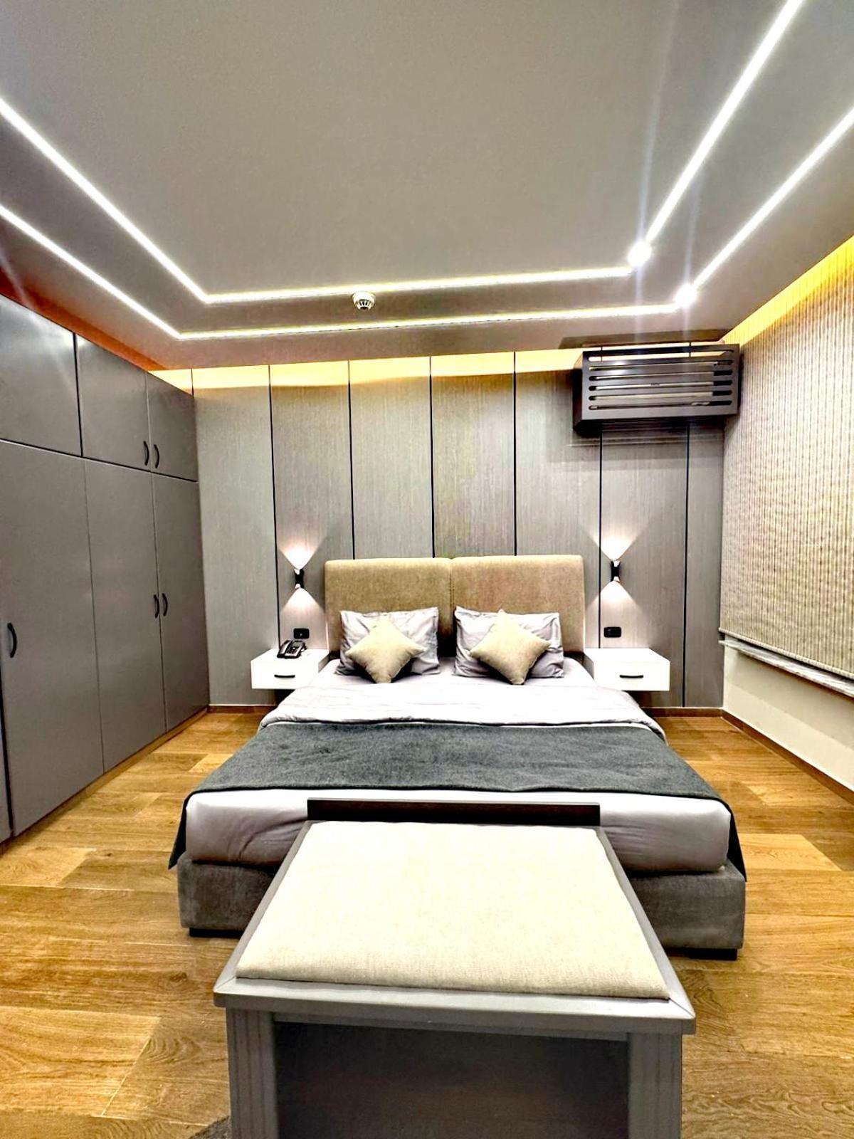 Queens Suite Hotel Beirut Exterior photo