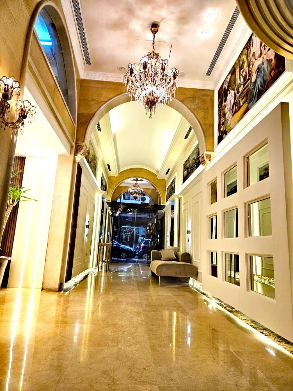Queens Suite Hotel Beirut Exterior photo