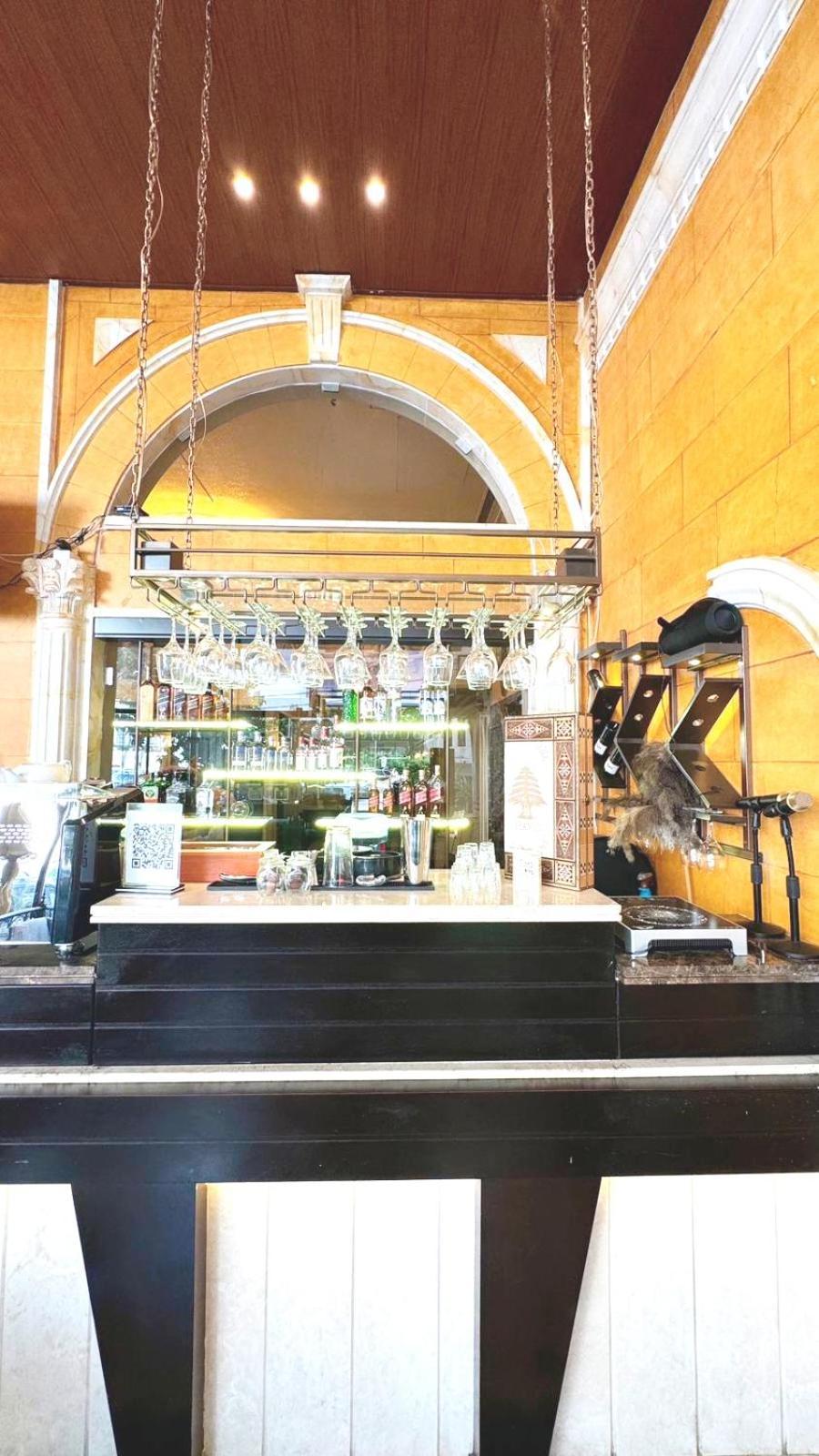 Queens Suite Hotel Beirut Exterior photo